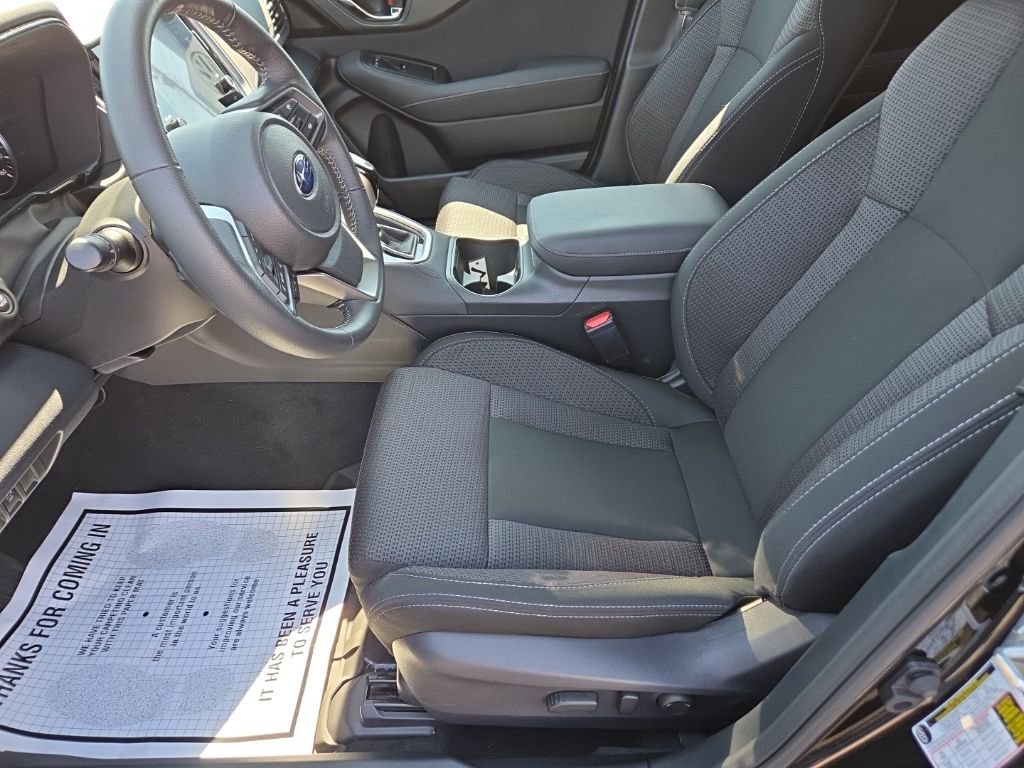 Used 2025 Subaru Outback Premium AWD/4WD image 15