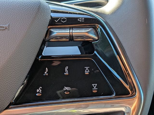 New 2026 Cadillac Vistiq Sport w/ LPO, Floor Liner Package AWD/4WD image 26
