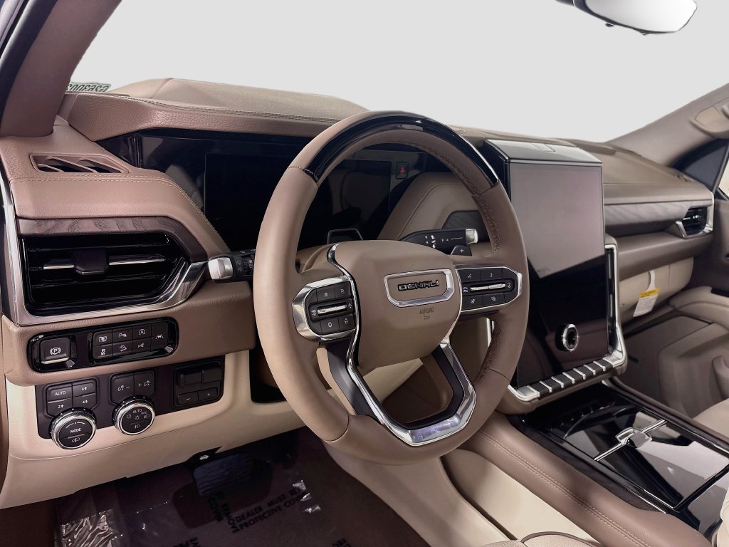 New 2026 GMC Yukon Denali w/ Denali Reserve Package AWD/4WD image 9