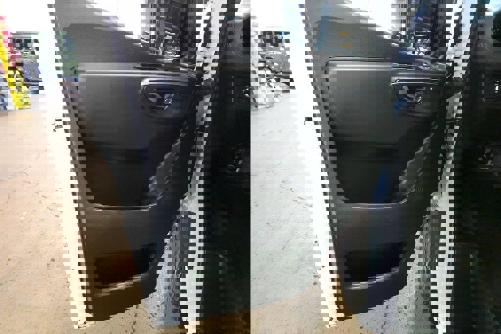 Used 2025 Mercedes-Benz Sprinter 2500 image 20