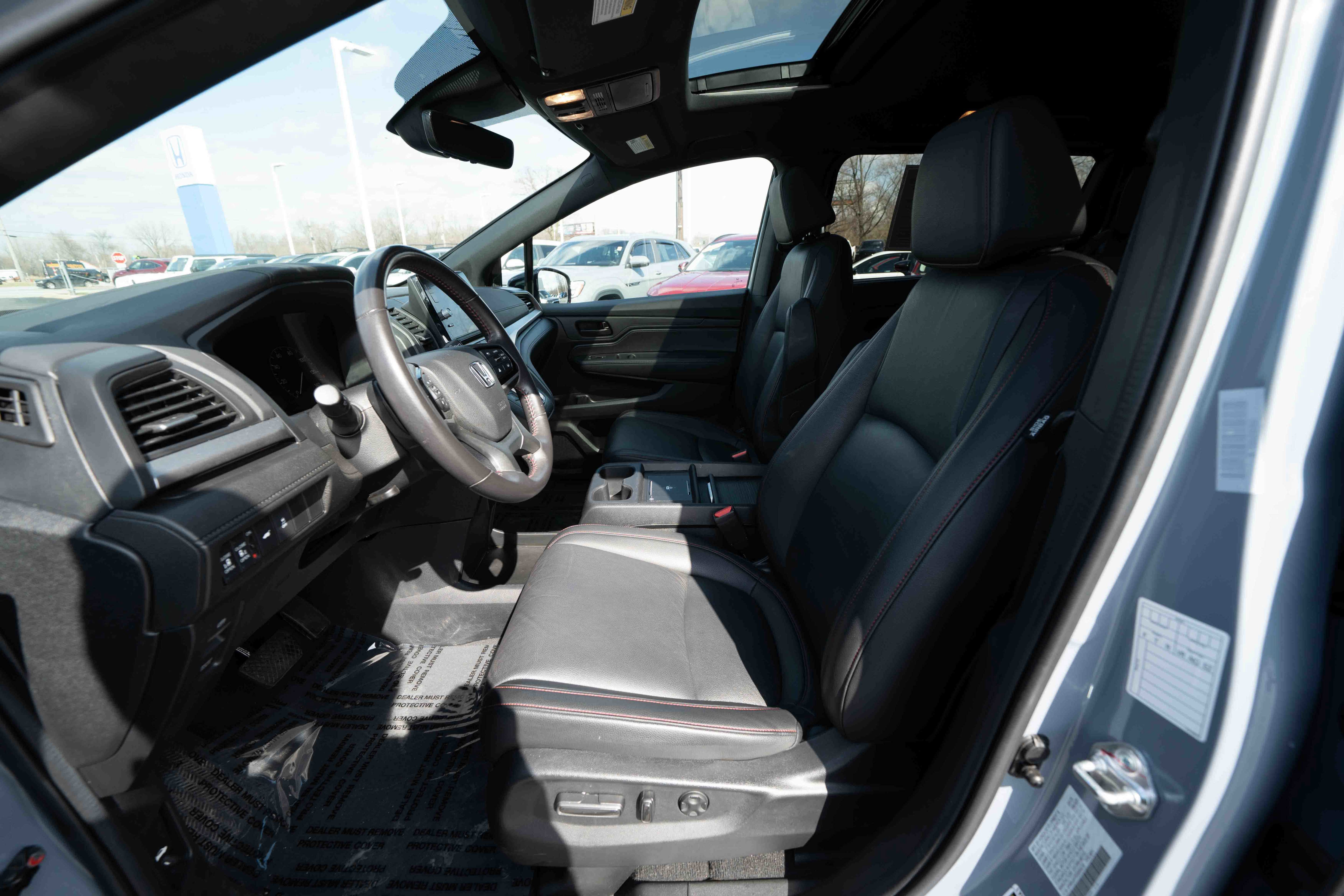 Used 2025 Honda Odyssey Sport-L image 9