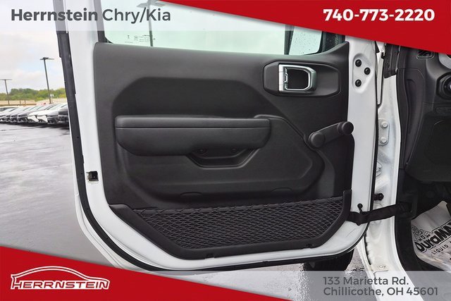 Used 2024 Jeep Wrangler Sport image 15