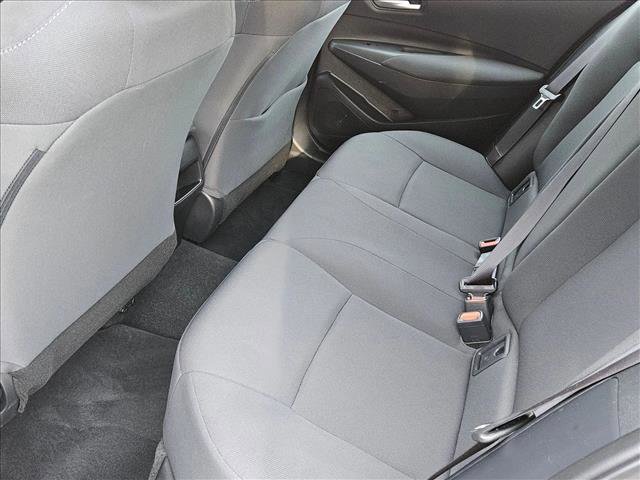 Used 2021 Toyota Corolla LE FWD image 17