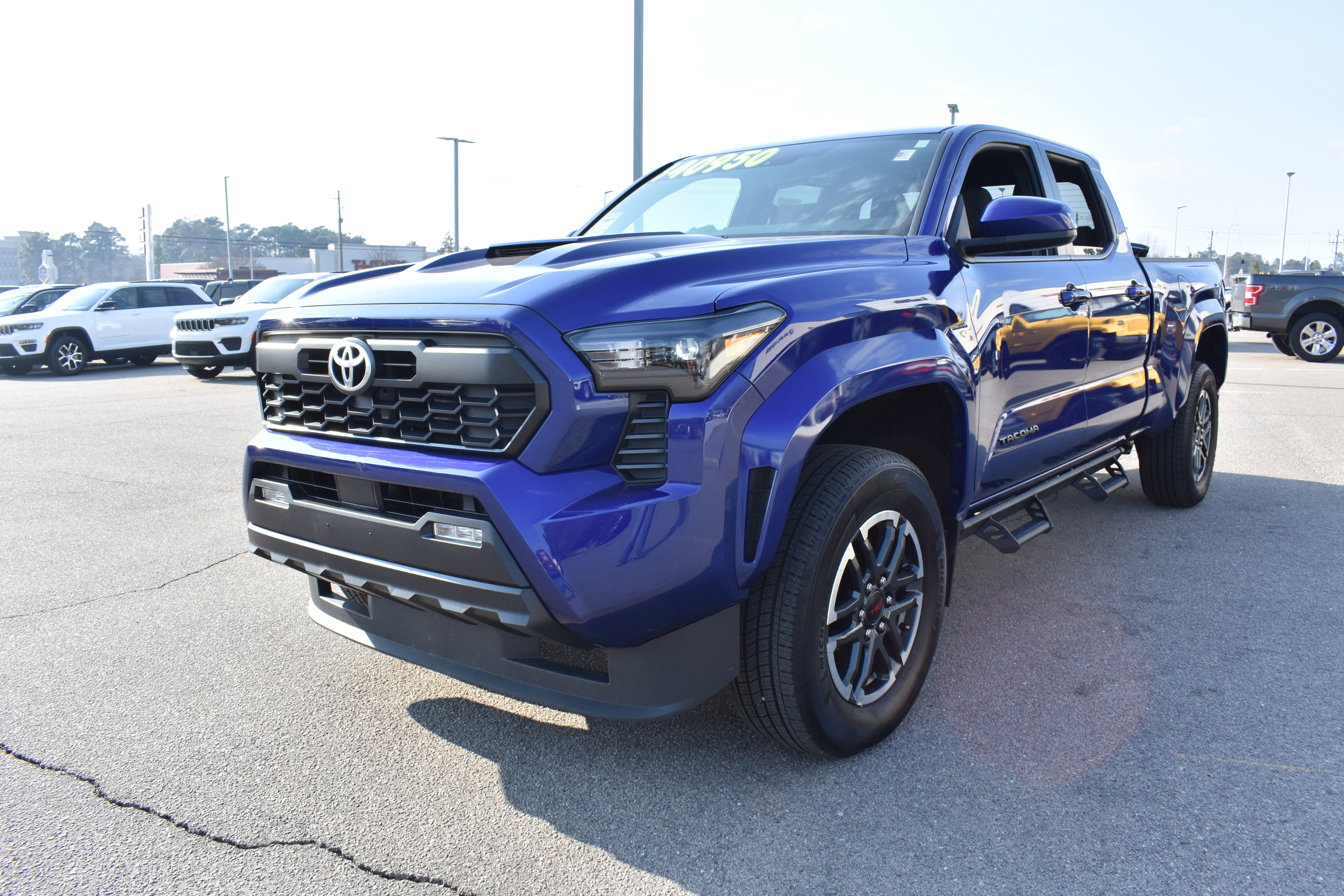Used 2024 Toyota Tacoma TRD Sport image 5