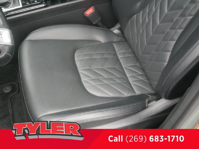 Used 2024 Kia Sportage X-Line w/ X-Line Premium Package AWD/4WD image 40