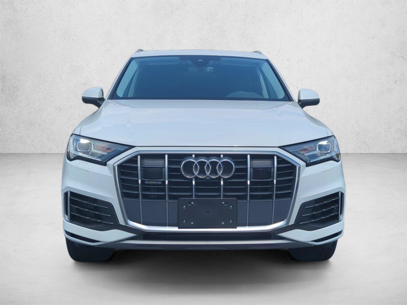 Used 2023 Audi Q7 3.0T Premium Plus AWD/4WD image 2