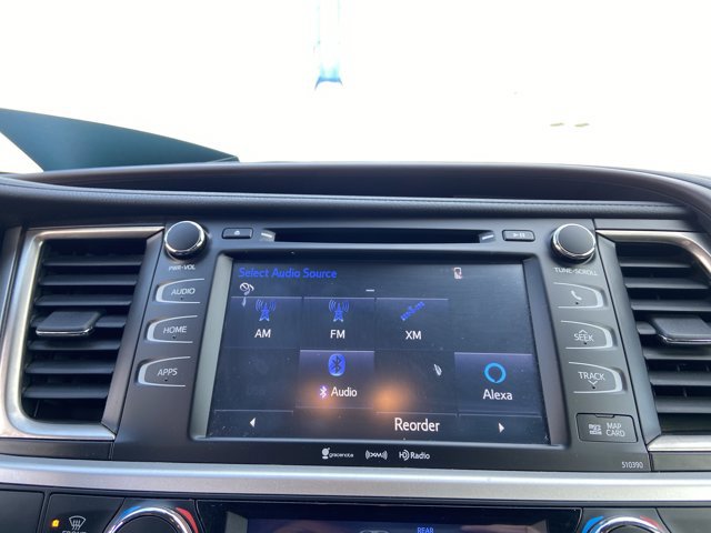 Used 2019 Toyota Highlander XLE image 37