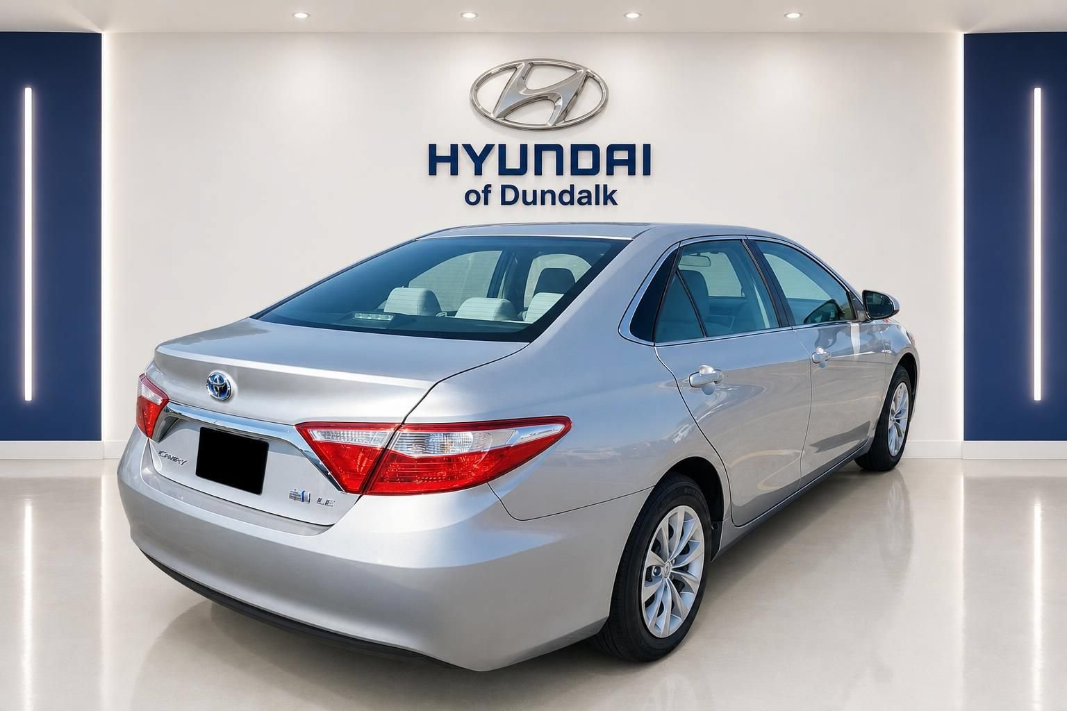 Used 2017 Toyota Camry LE FWD image 4