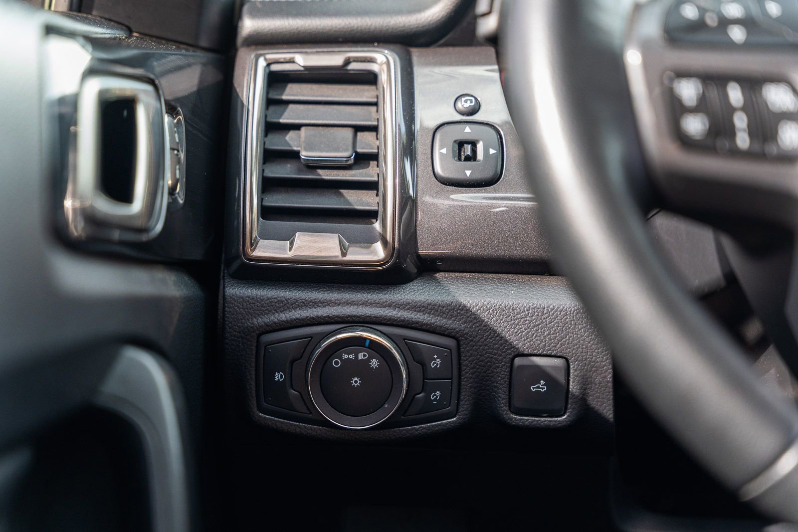 Certified 2019 Ford Ranger Lariat w/ Equipment Group 501A Mid AWD/4WD image 28