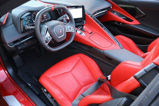 Used 2025 Chevrolet Corvette Stingray Preferred Conv w/ Z51 Performance Package image 5