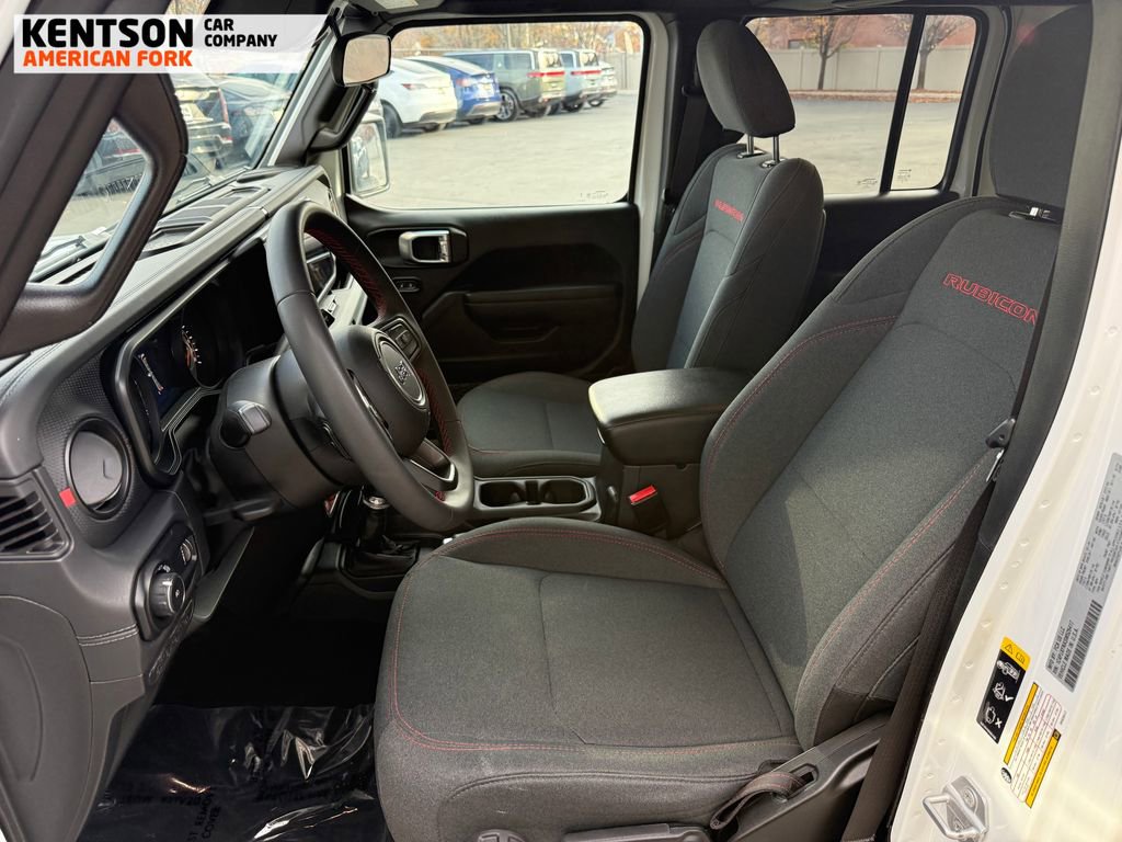 Used 2025 Jeep Wrangler Unlimited Rubicon image 25