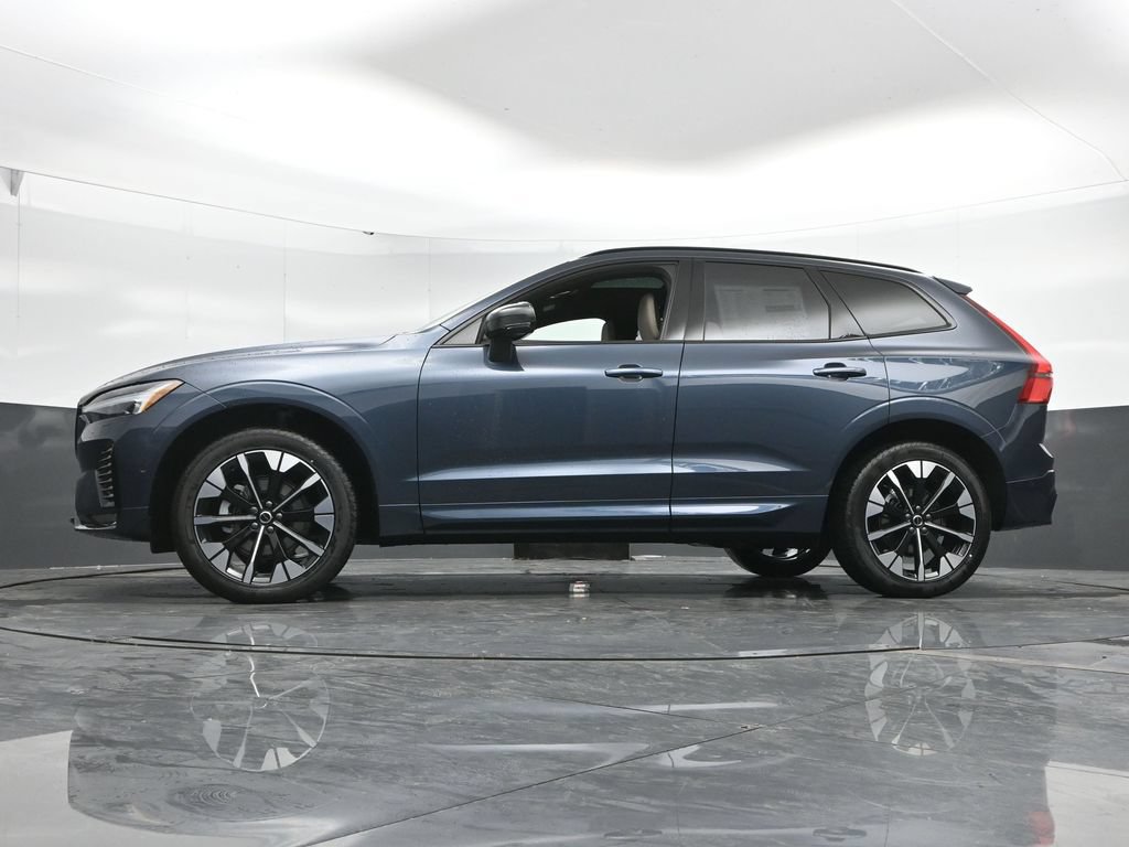 New 2026 Volvo XC60 B5 Plus w/ Protection Package Premier AWD/4WD image 43