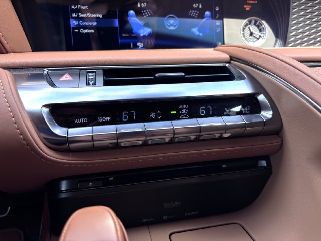 Used 2023 Lexus LC 500 Coupe w/ Sport Package RWD image 21