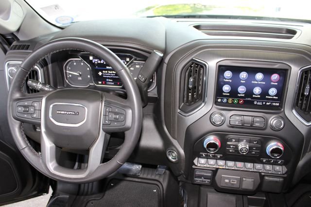 Used 2022 GMC Sierra 2500 Denali w/ Denali Black Diamond Edition AWD/4WD image 30