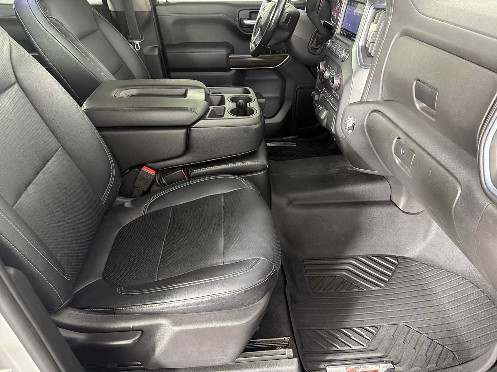 Used 2020 Chevrolet Silverado 1500 RST AWD/4WD image 17