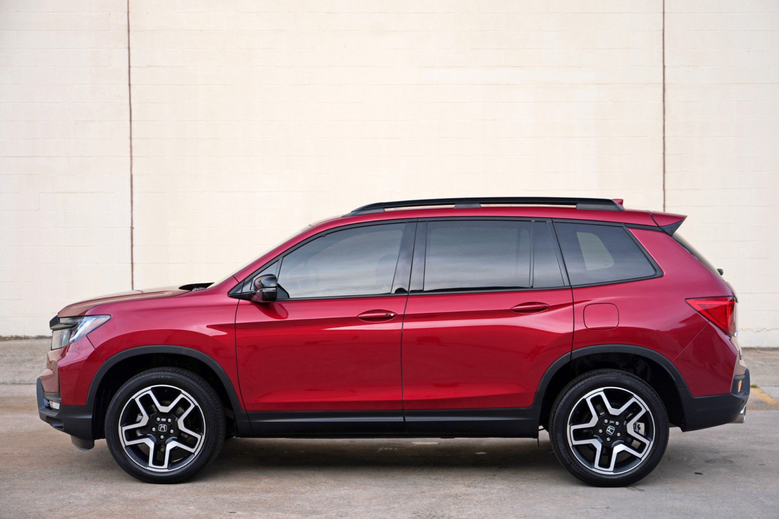 Used 2023 Honda Passport Elite image 50
