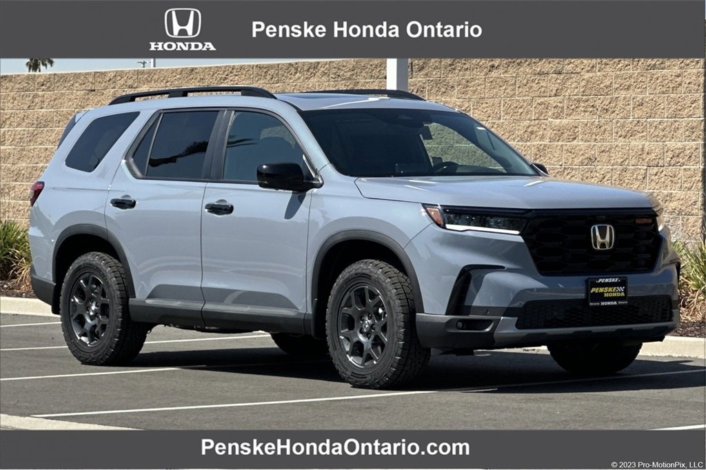New 2025 Honda Pilot TrailSport