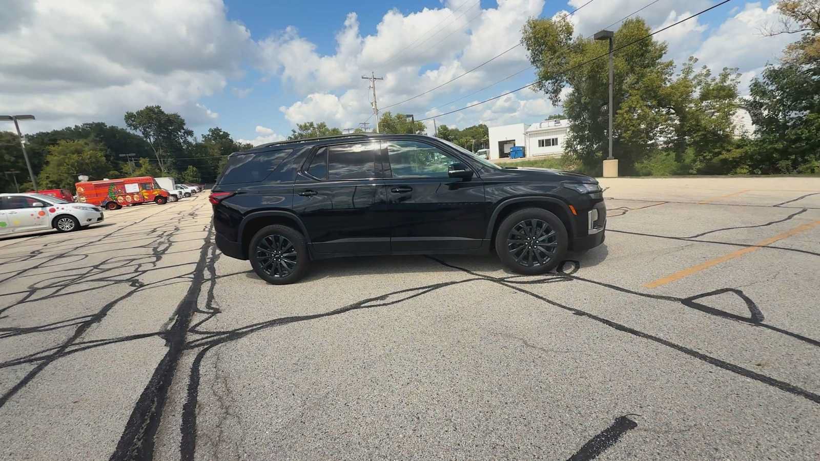 Used 2023 Chevrolet Traverse RS AWD/4WD image 9