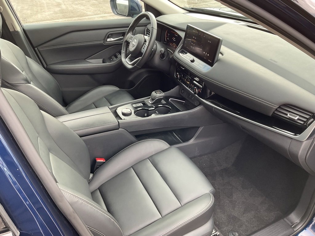 Used 2024 Nissan Rogue SL w/ SL Premium Package image 19