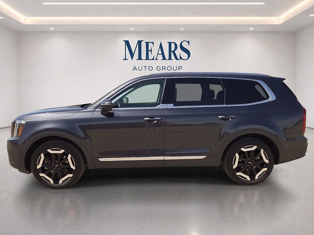 Used 2025 Kia Telluride S AWD/4WD image 2