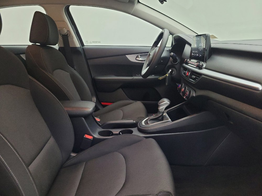 Used 2023 Kia Forte LXS image 21