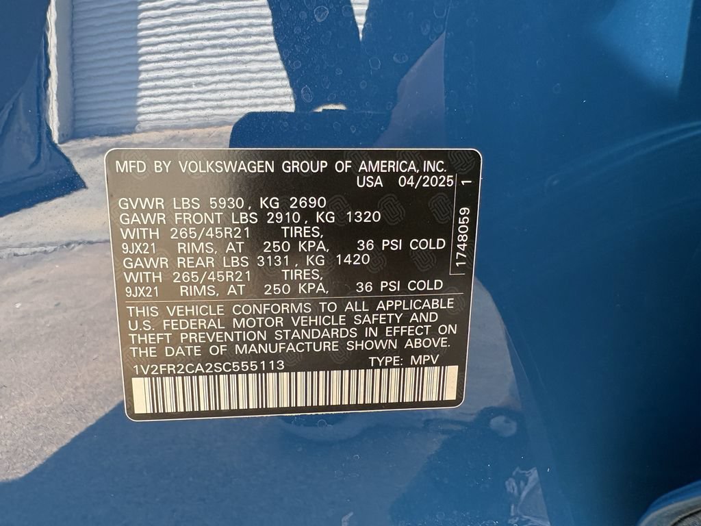 Used 2025 Volkswagen Atlas SEL Premium R-Line AWD/4WD image 32