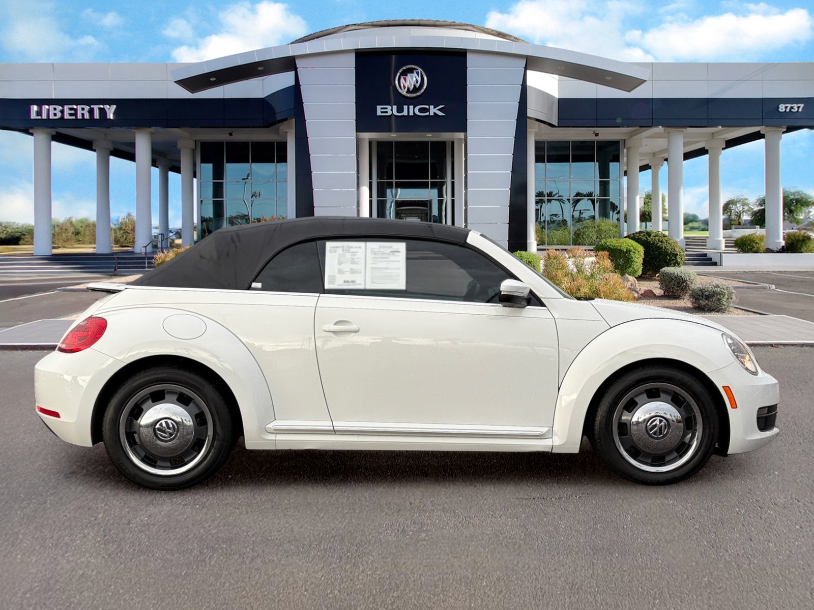 Used 2016 Volkswagen Beetle 1.8T S FWD image 3