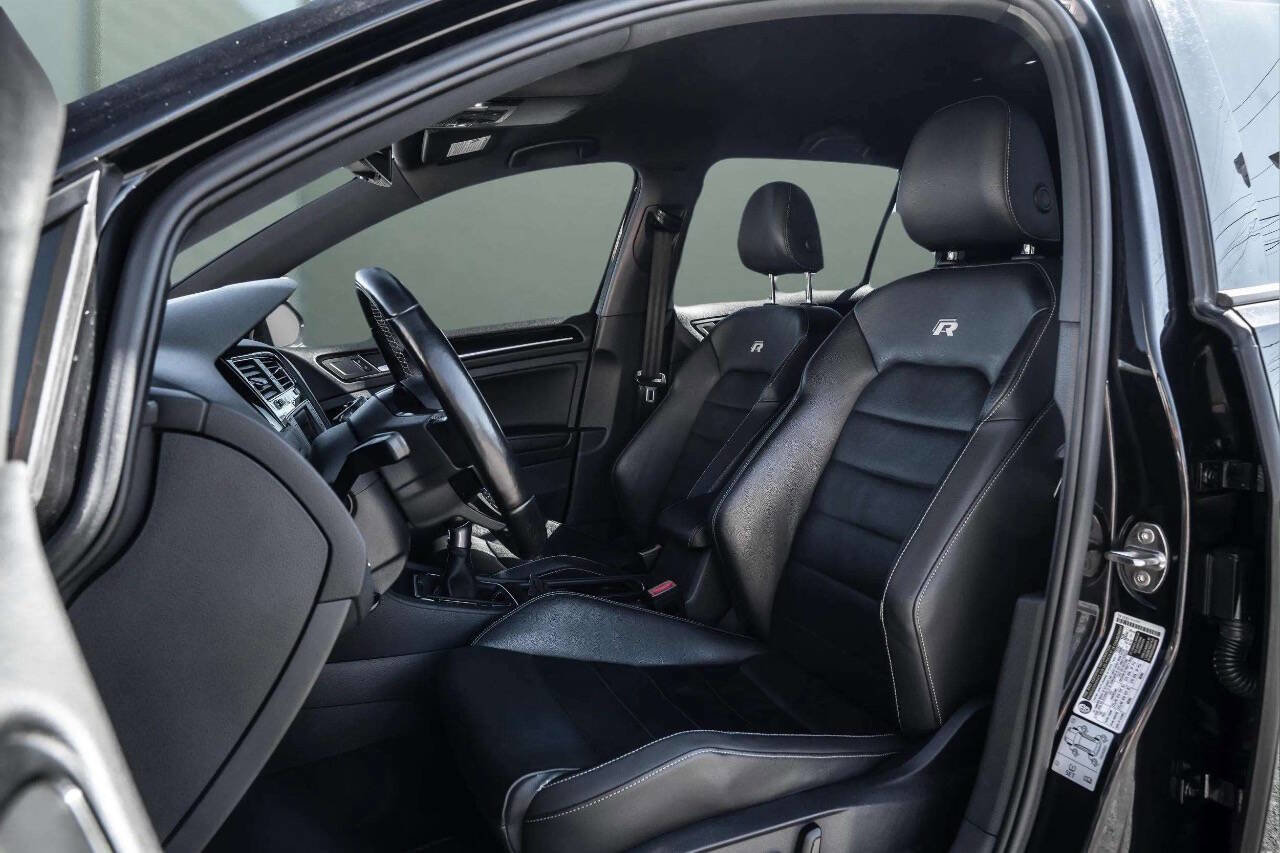 Used 2016 Volkswagen Golf R 4-Door image 5