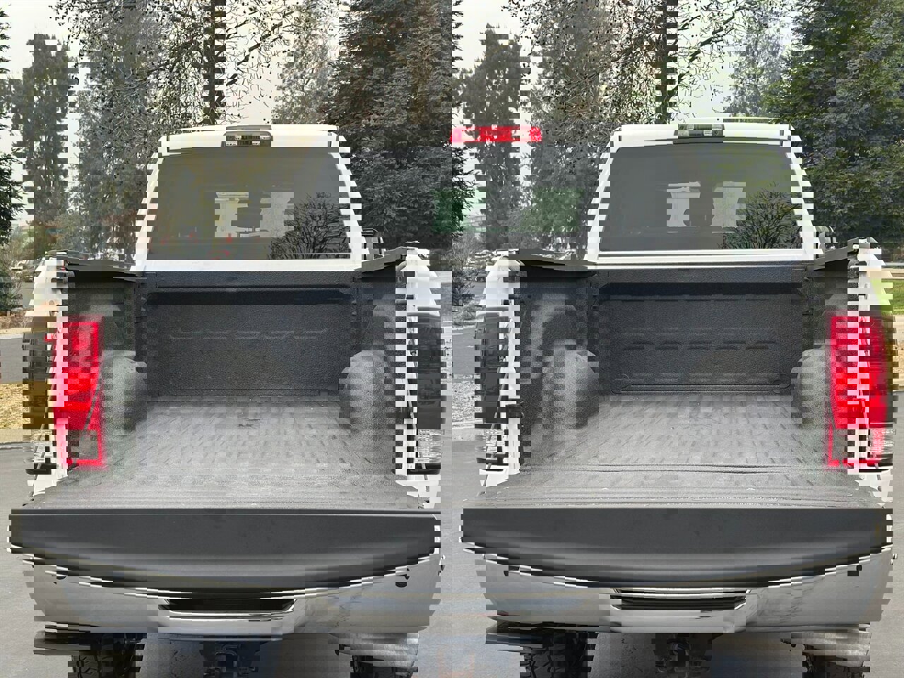 Used 2018 RAM 2500 Tradesman w/ Chrome Appearance Group image 8