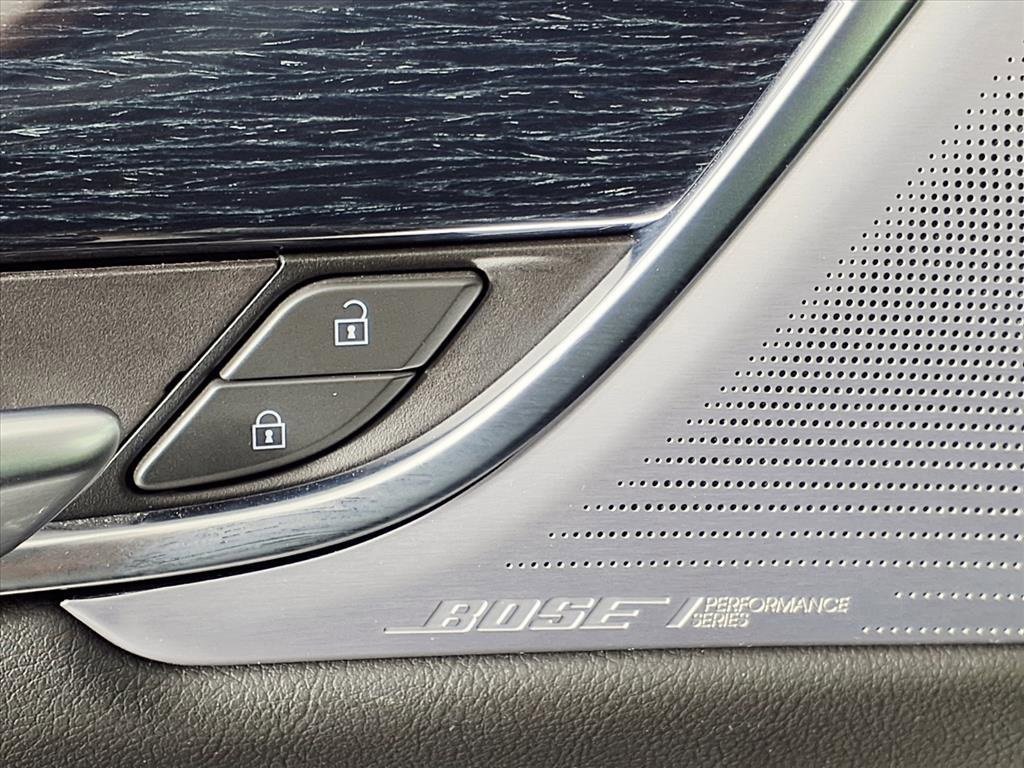 Certified 2025 Cadillac XT5 Premium Luxury image 10