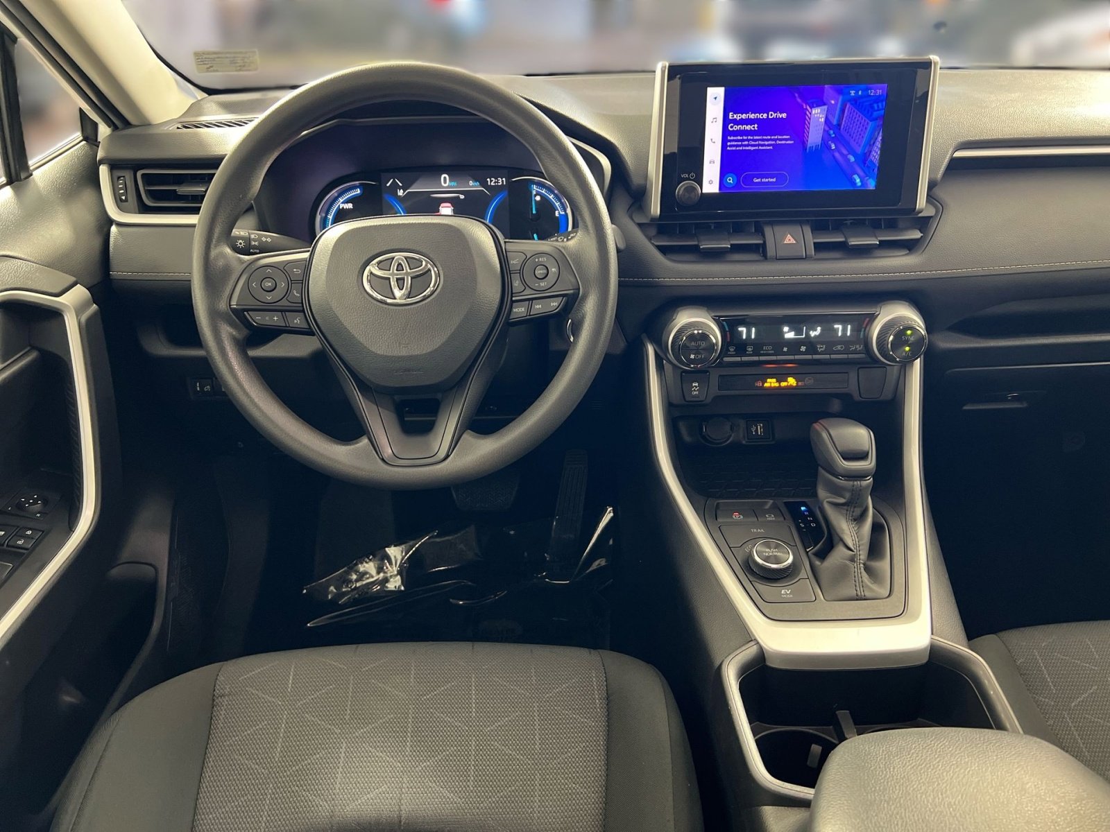 Used 2025 Toyota RAV4 XLE image 23