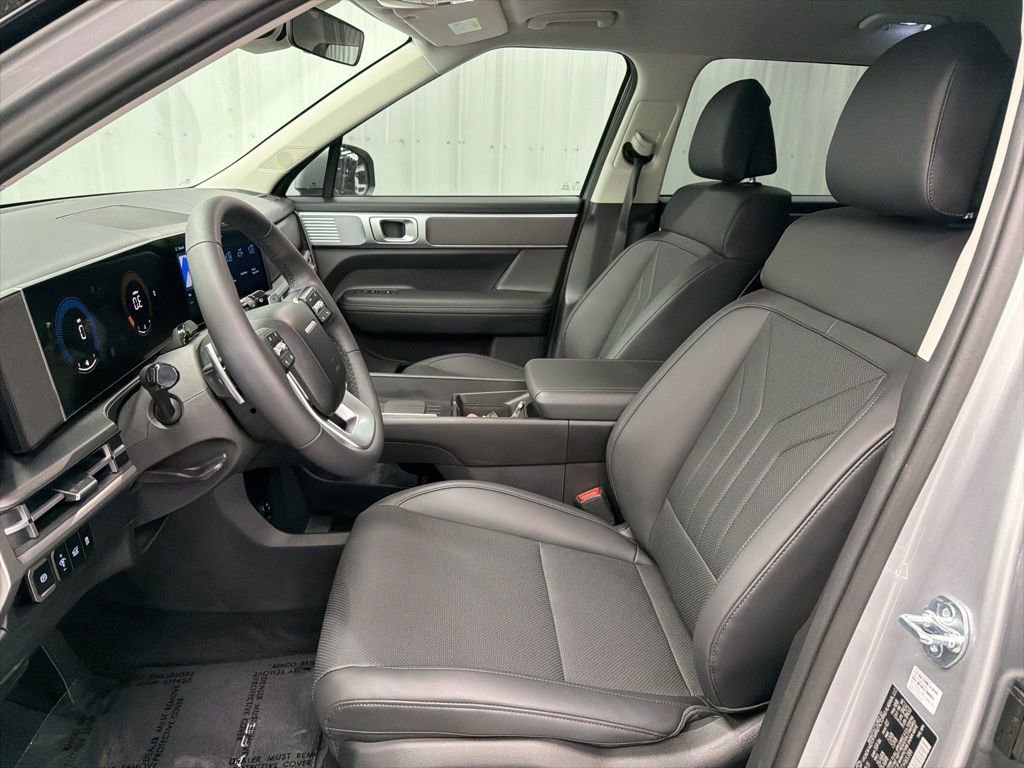 Used 2026 Hyundai Santa Fe SEL FWD image 12