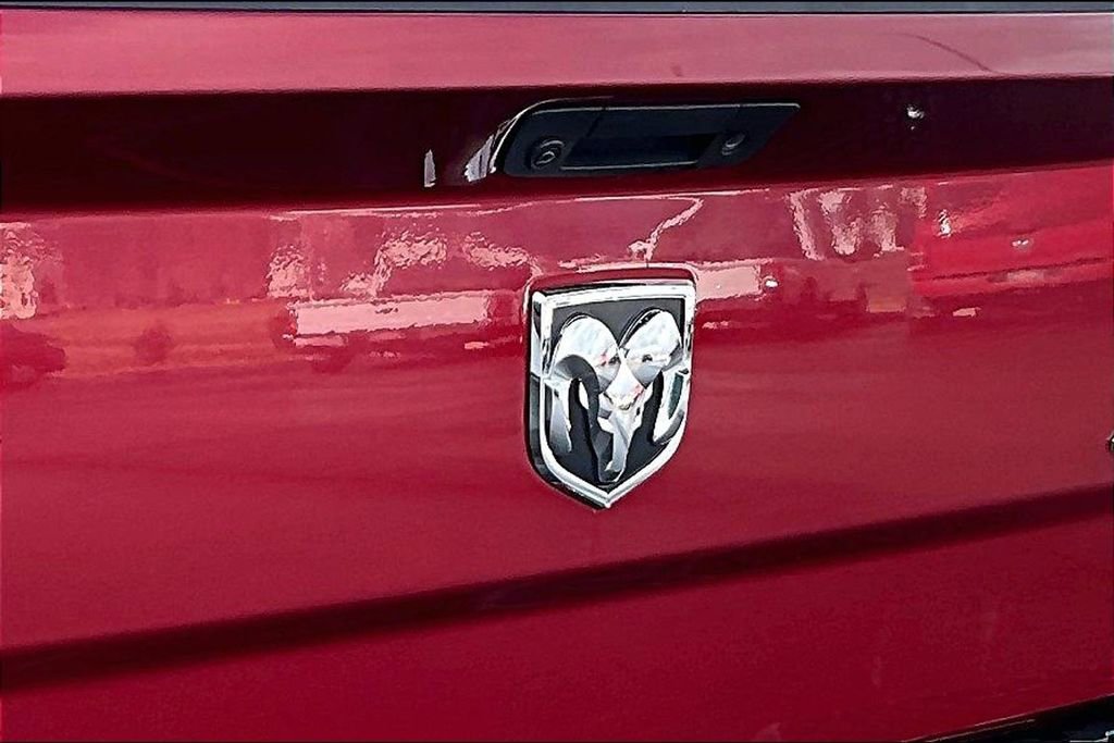 Used 2014 RAM 1500 Express image 8