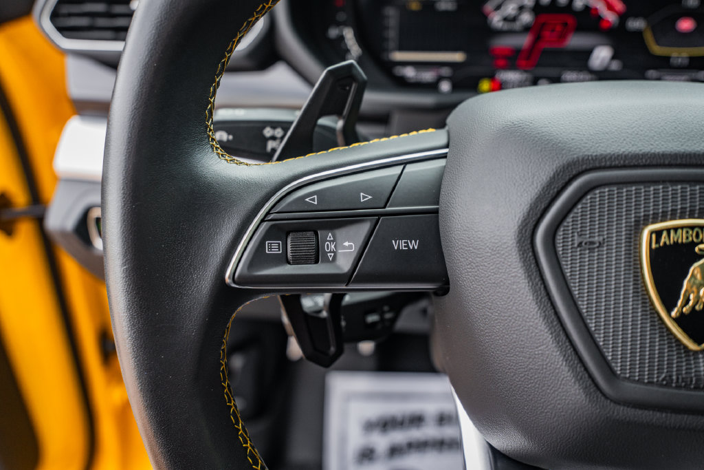 Used 2019 Lamborghini Urus AWD/4WD image 25