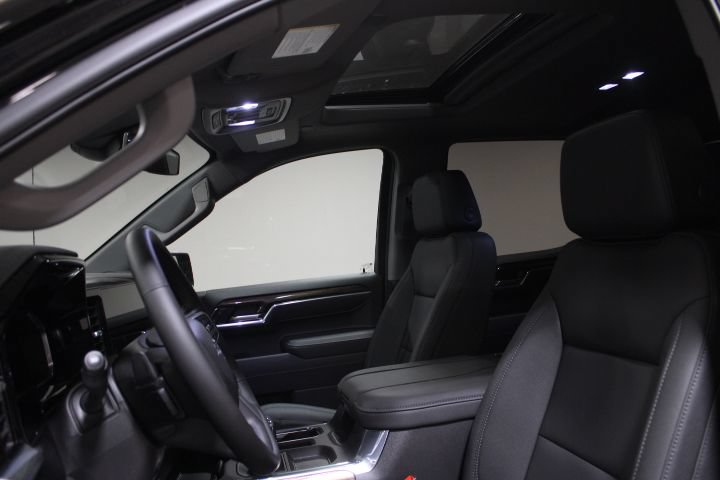 New 2026 Chevrolet Silverado 1500 LT Trail Boss w/ LT Trail Boss Premium Package AWD/4WD image 3