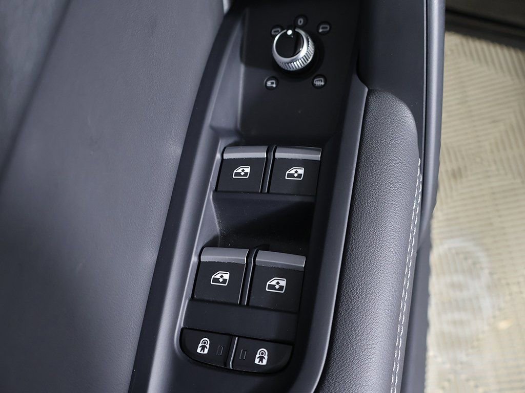 Used 2023 Audi Q5 2.0T Premium Plus w/ Premium Plus Package image 35