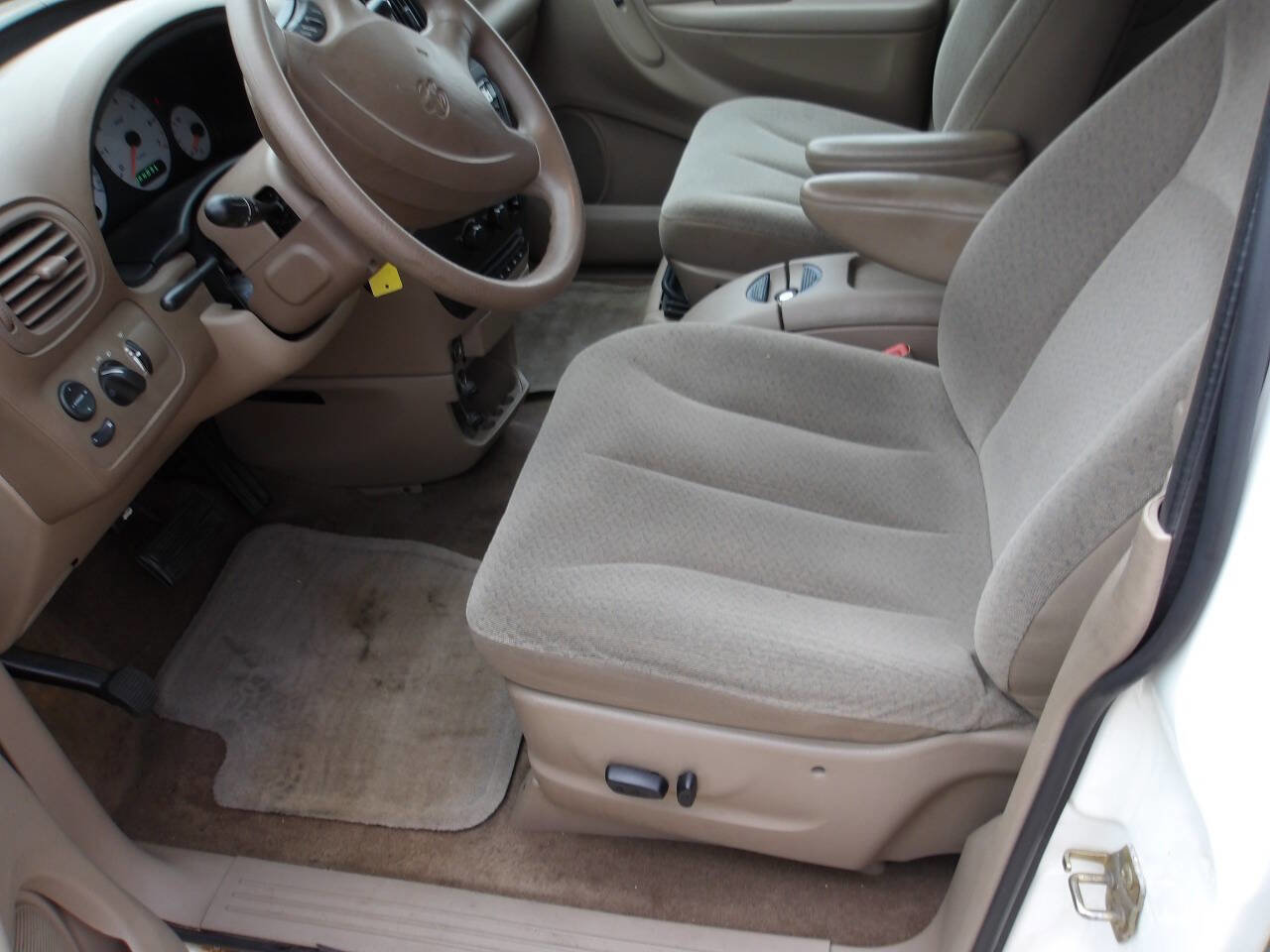 Used 2003 Dodge Grand Caravan Sport image 5