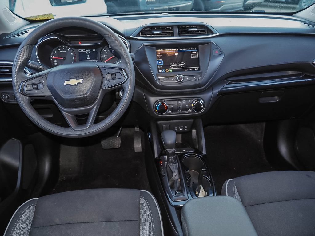 Certified 2021 Chevrolet TrailBlazer LT w/ Driver Confidence Package FWD image 9