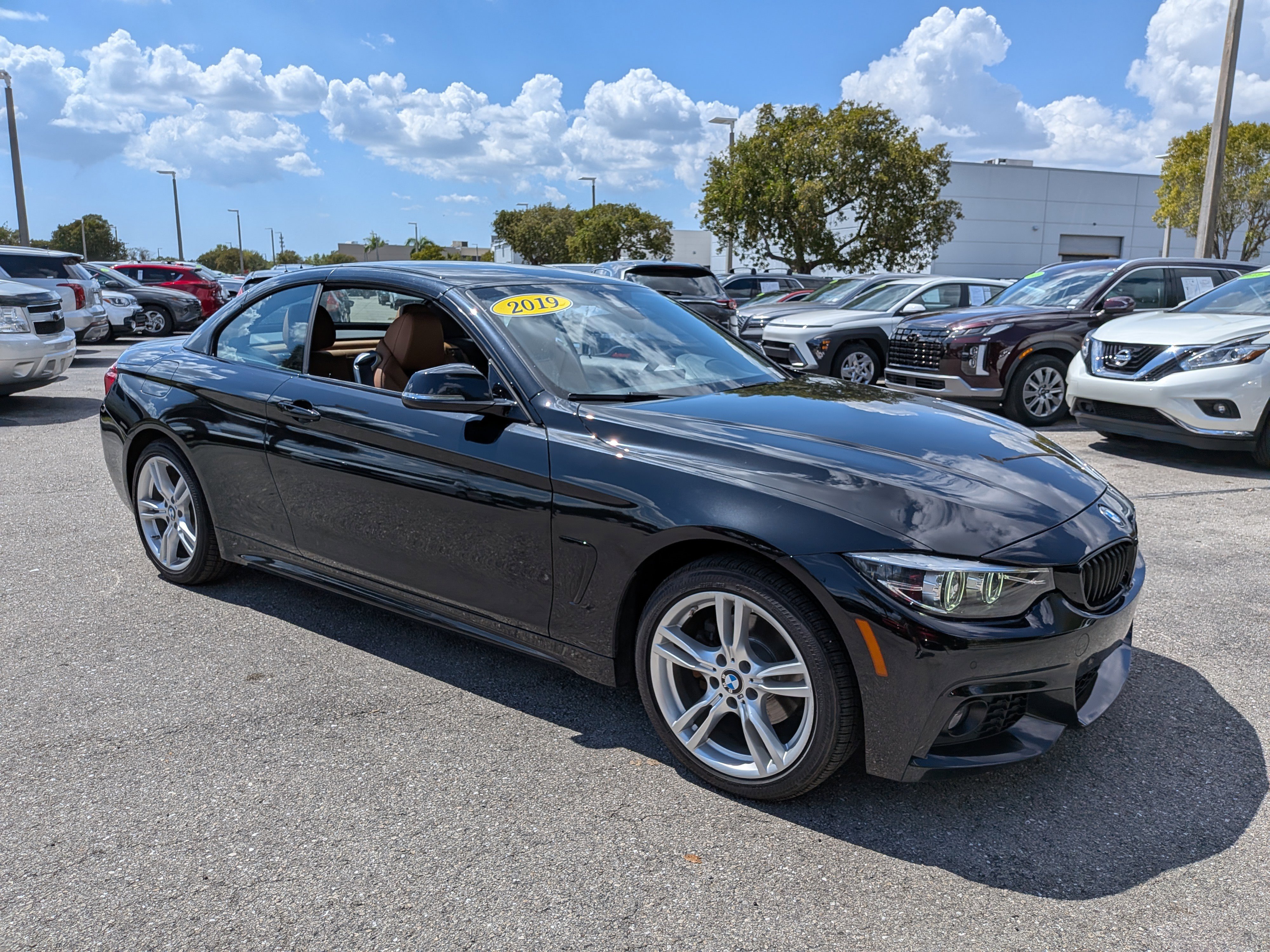 Used 2019 BMW 430i xDrive Convertible image 2
