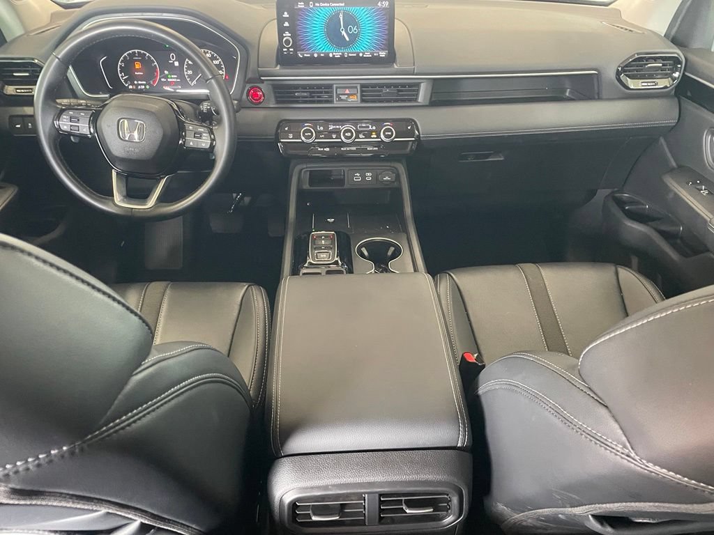 Used 2025 Honda Pilot EX-L image 11