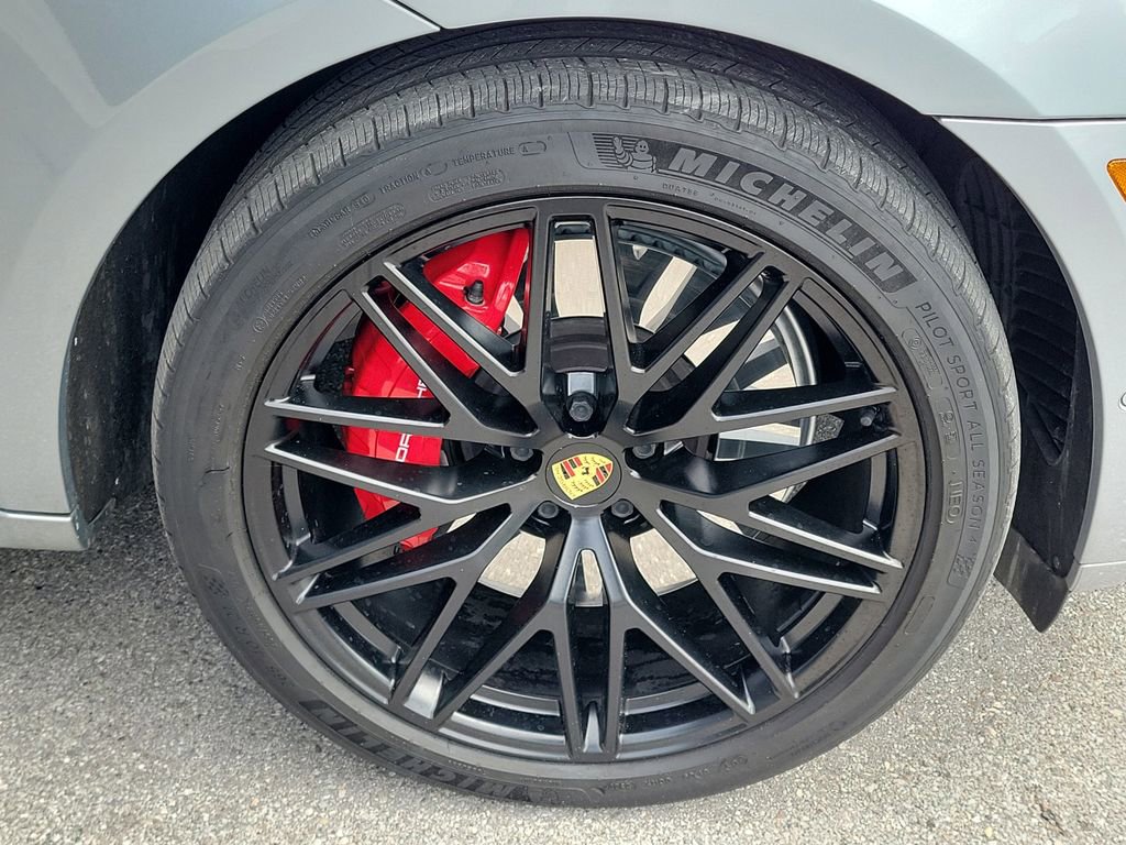 Certified 2022 Porsche Macan GTS AWD/4WD image 13