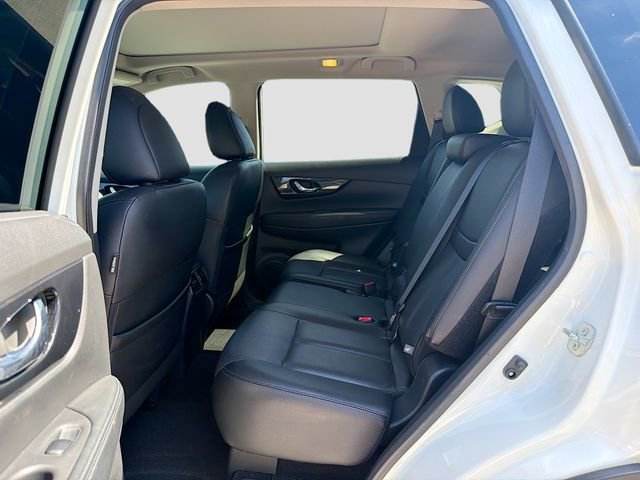 Used 2020 Nissan Rogue SL w/ Premium Package image 20