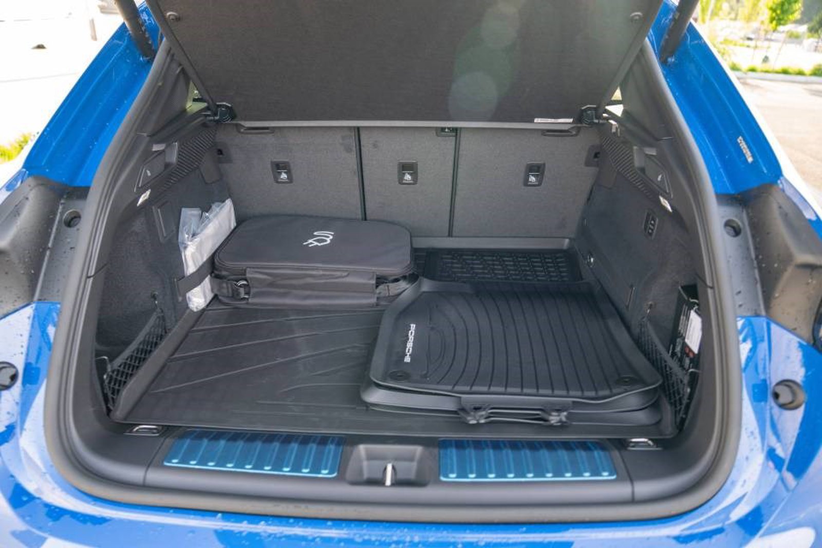 New 2026 Porsche Macan 4 Electric AWD/4WD image 27