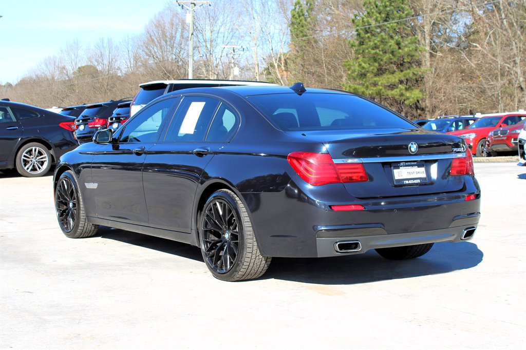Used 2015 BMW 750i RWD image 5
