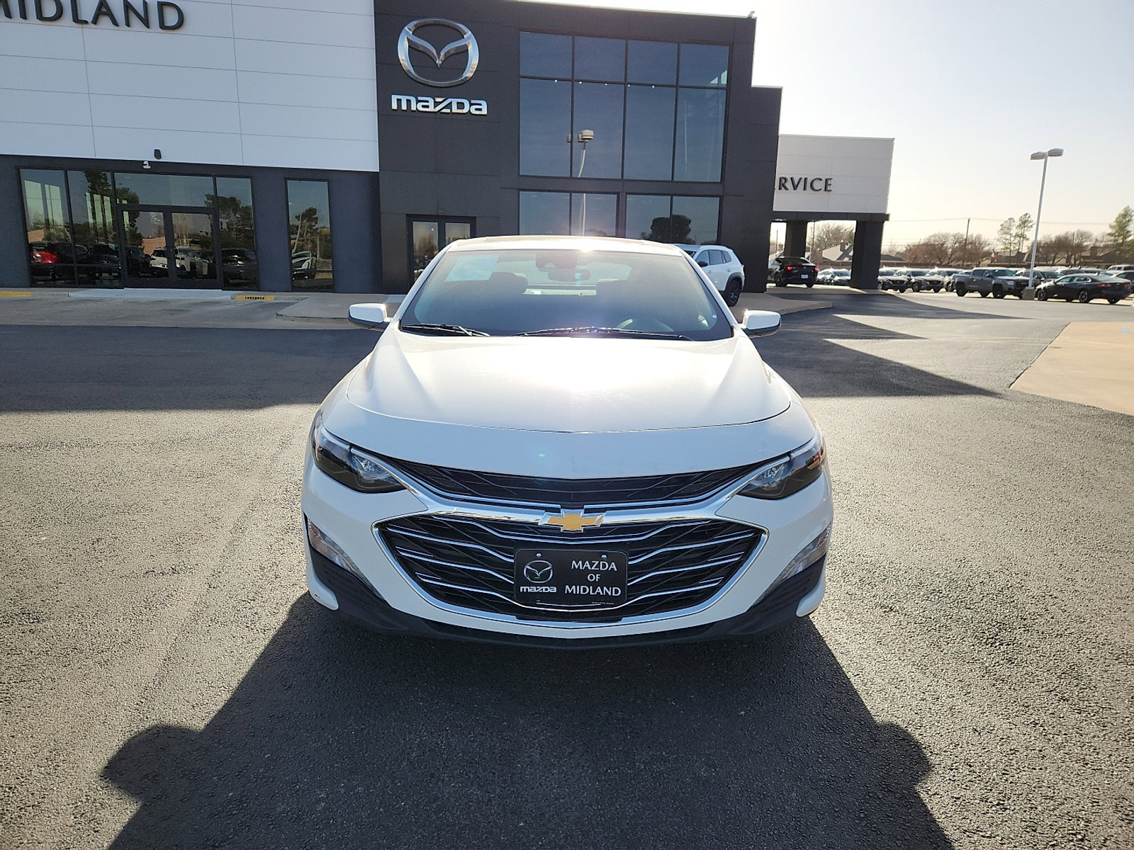 Used 2024 Chevrolet Malibu LT image 2