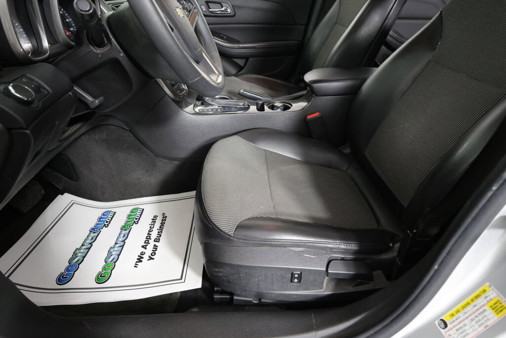 Used 2016 Chevrolet Malibu LT image 13