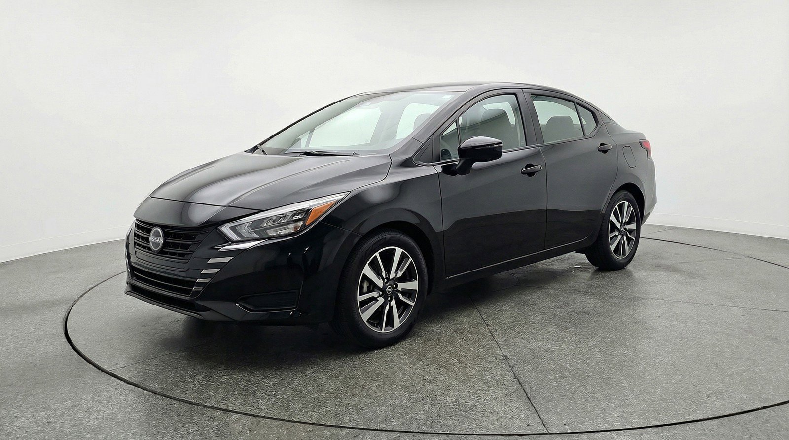 Used 2025 Nissan Versa SV FWD image 2