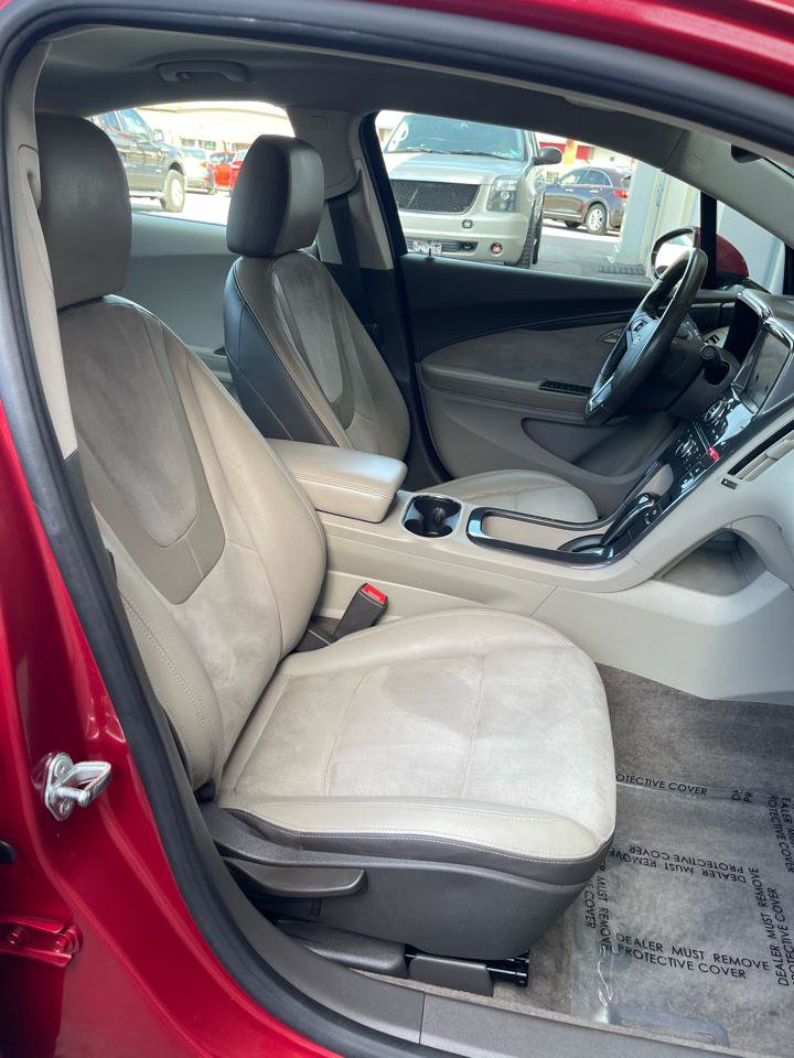Used 2013 Chevrolet Volt Premium w/ Premium Trim Package image 16