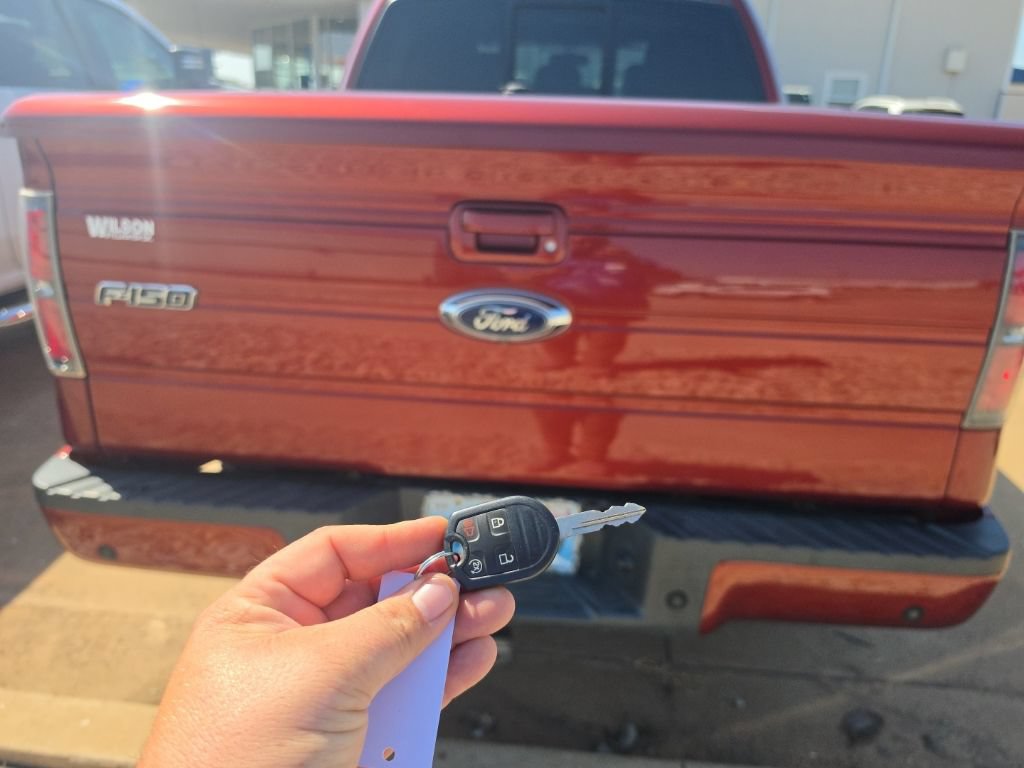 Used 2014 Ford F150 FX4 w/ Equipment Group 402A Luxury AWD/4WD image 10