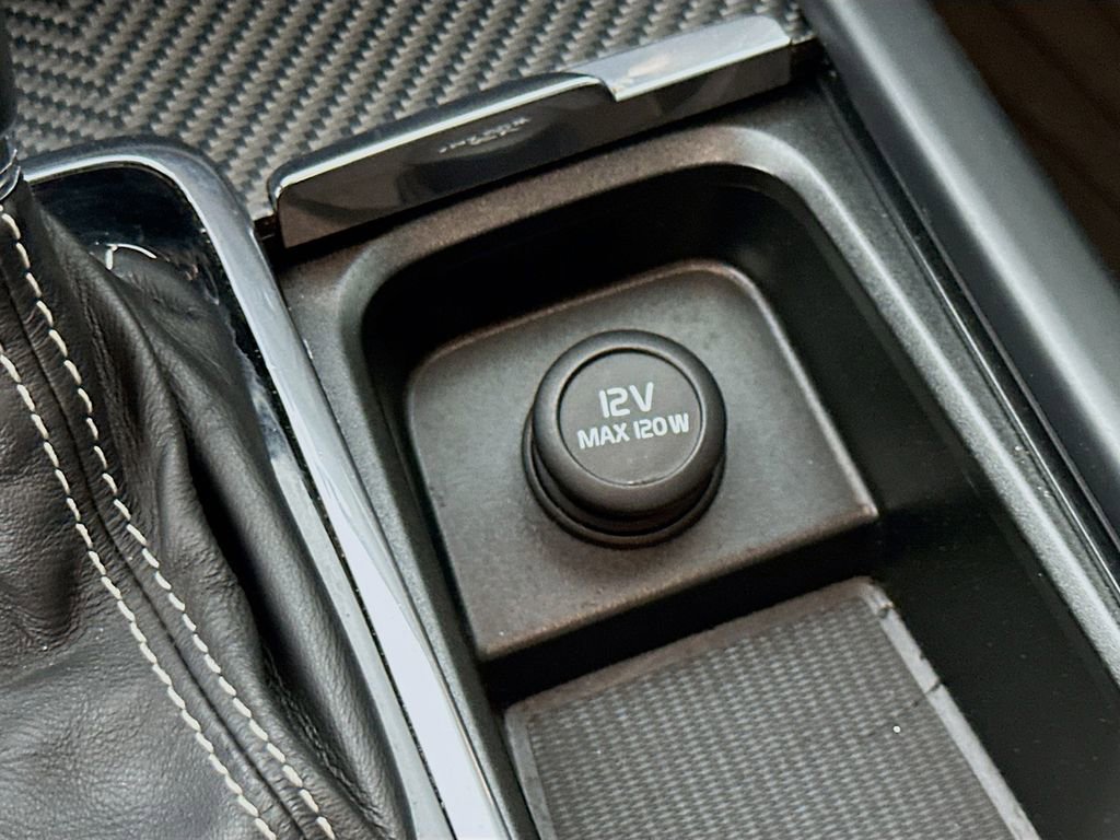 Used 2019 Volvo XC90 T6 R-Design w/ Protection Package Premier image 32